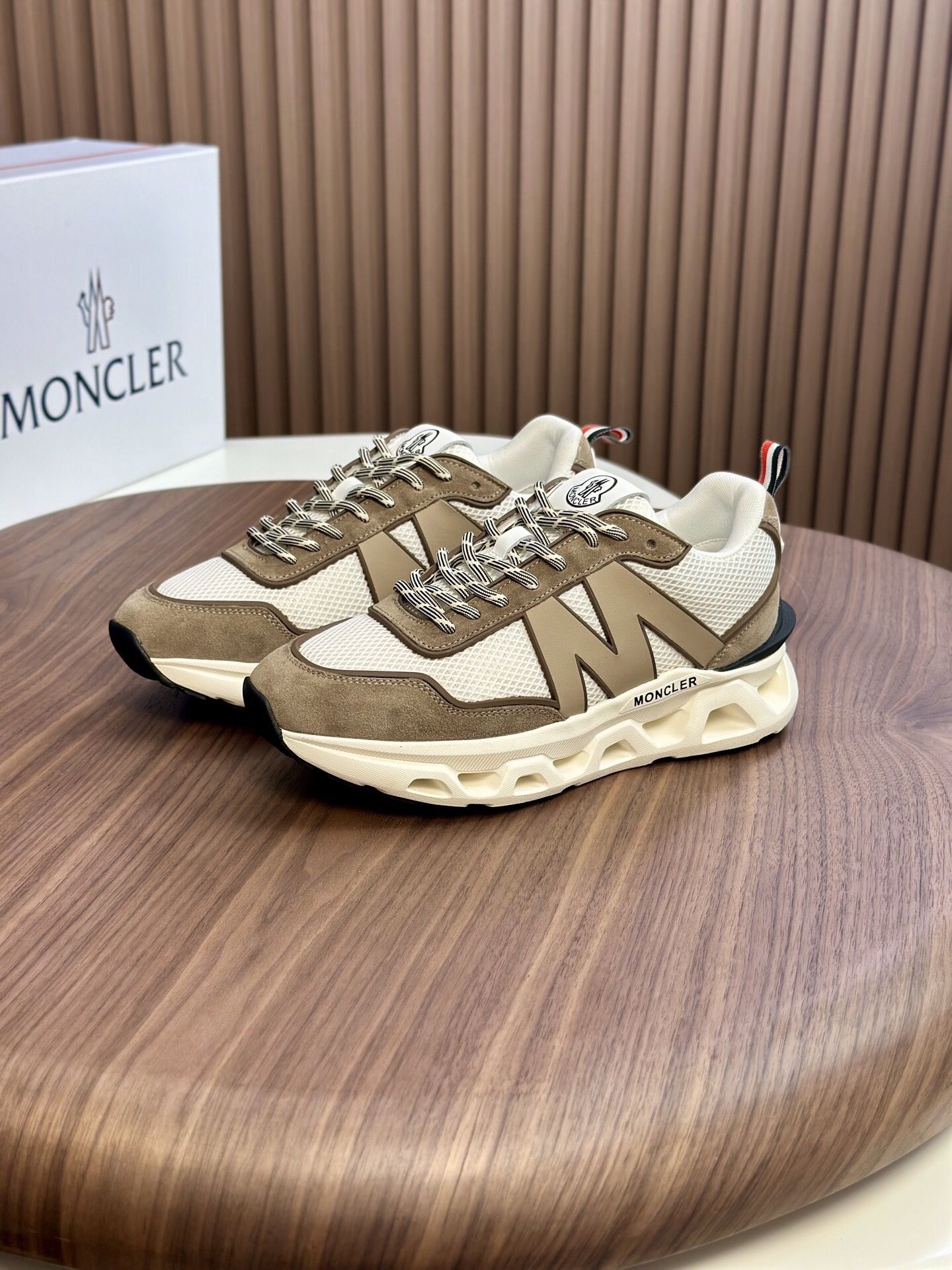 Moncler Men’s Sneaker With Box New