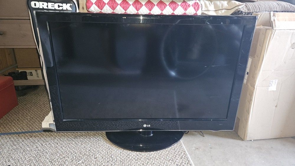 LG 42" Tv
