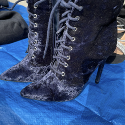 New pair of boots size 5.5