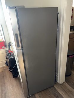 29” Whirlpool Fridge