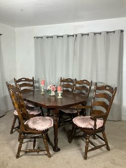 Solid Wood Extendable Dining Table with 6 Chairs / Comedor de Madera Solida y 6 Sillas