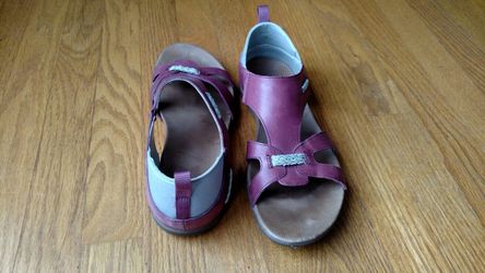 Women's Merrell sandals