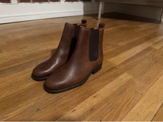 Timberland Chelsea boots size 7 woman’s new