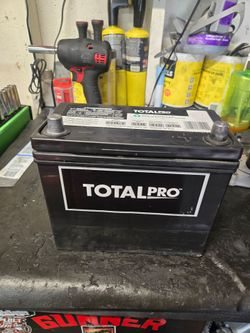 Honda battery like new perfect condition parts