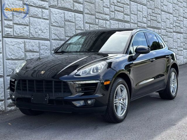 2016 Porsche Macan