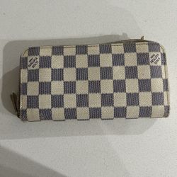 Louis Vuitton Wallet 