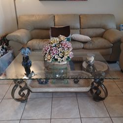 Beautiful Beveled Glass Coffe Table With 2 Matching End Tables