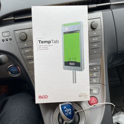 Evoo Temp-N 7" Tablet with built in Non-Contact Thermometer. Brand New, Sealed!