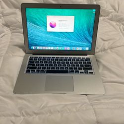 2017 MacBook Air i5 8GB Ram 