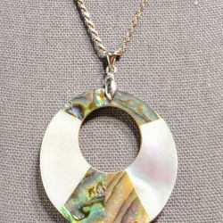 Mother Of Pearl And Abalone 18kt Gp Pendant AND 18" 925 Italian Rope Chain That Weighs  6.29 Grams 