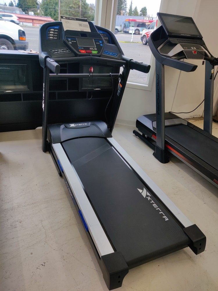 New XTERRA TR85 Treadmill