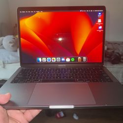 Apple Macbook Pro 2017 Intel Based