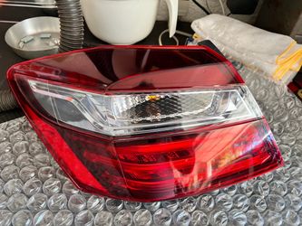 Rear Driver side taillight.