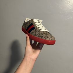 Gucci Ace GG Supreme Red