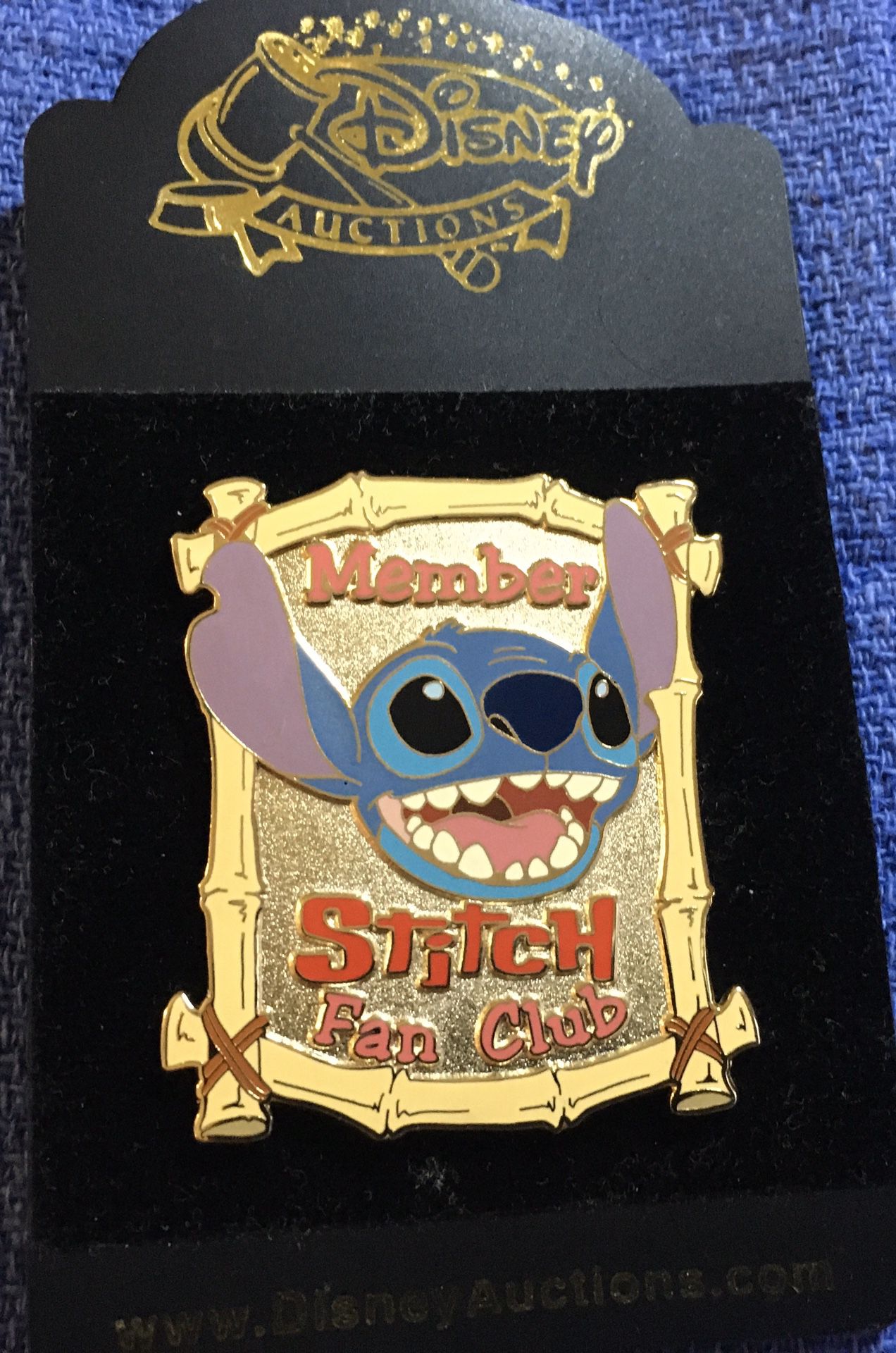Disney Auctions Stitch pins