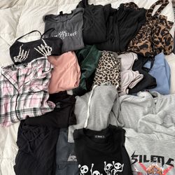 Women’s Clothes Bundle 