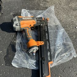 RlGlD Pistola De Clavos Nueva