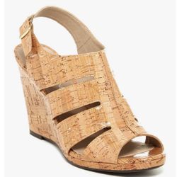 Donald j pliner haddi cork wedges natural Nude   Natural cork with gloss finish Approximately 4” heel