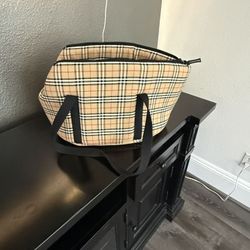 Burberry Nova Check Tote Bag – Authentic Classic Plaid