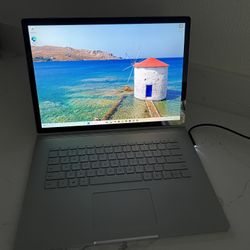 Surface Book 2 15" Touch i7-8650U 16GB 256GB SSD Win 11