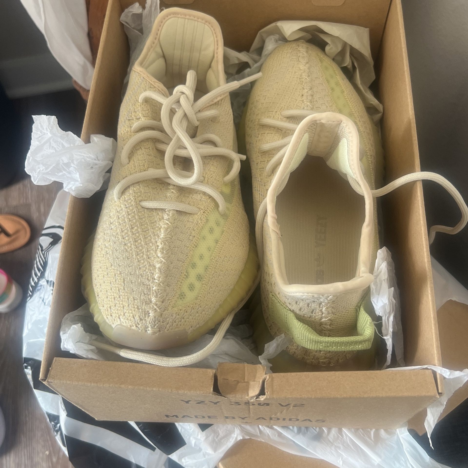Yeezy Boost 350 V2