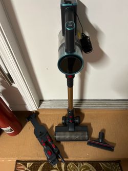 Cordless stick vacuum