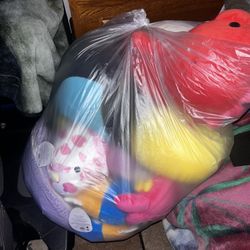 Bundle Of Plushies/Squishmallows