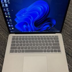 Microsoft Surface STUDIO Laptop