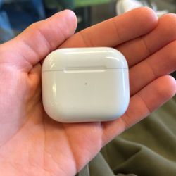 AirPod 4