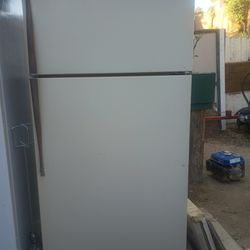  Whirlpool Refrigerator 