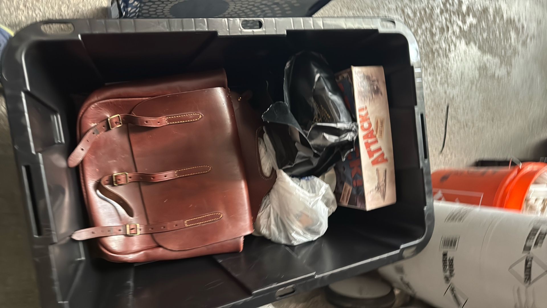 YARD SELL, ART, FISHING, ANTIQUES, VINTAGE