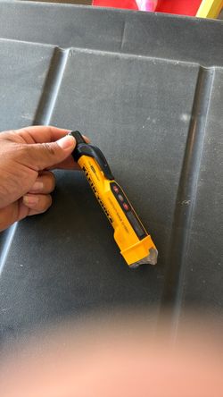 Klein Tools voltage tester (Tick)