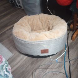 Small Dog / Cat Bed