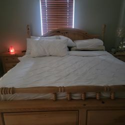 Bed  King size  Tempur-Pedic  mattresses, 2 nightstands   & Drawer with mirror