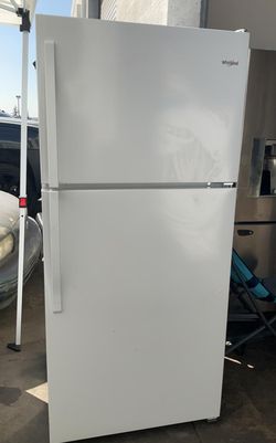 Whirlpool Top Mount  White Refrigerator Fridge
