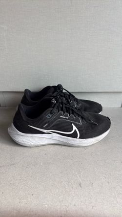 Nike pegasus 40 size 8