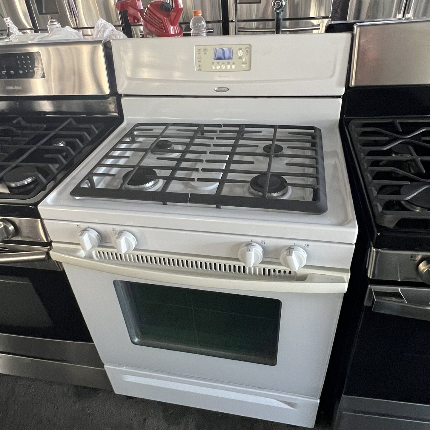 White Whirlpool 4 Burners Gas Stove We Deliver And Install🚚👨🏻‍🔧