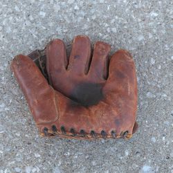 Spalding Joe Dimaggio Baseball Glove