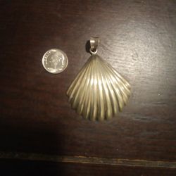 Silver Shell Pendant 9.25good Size Silver Pendeant