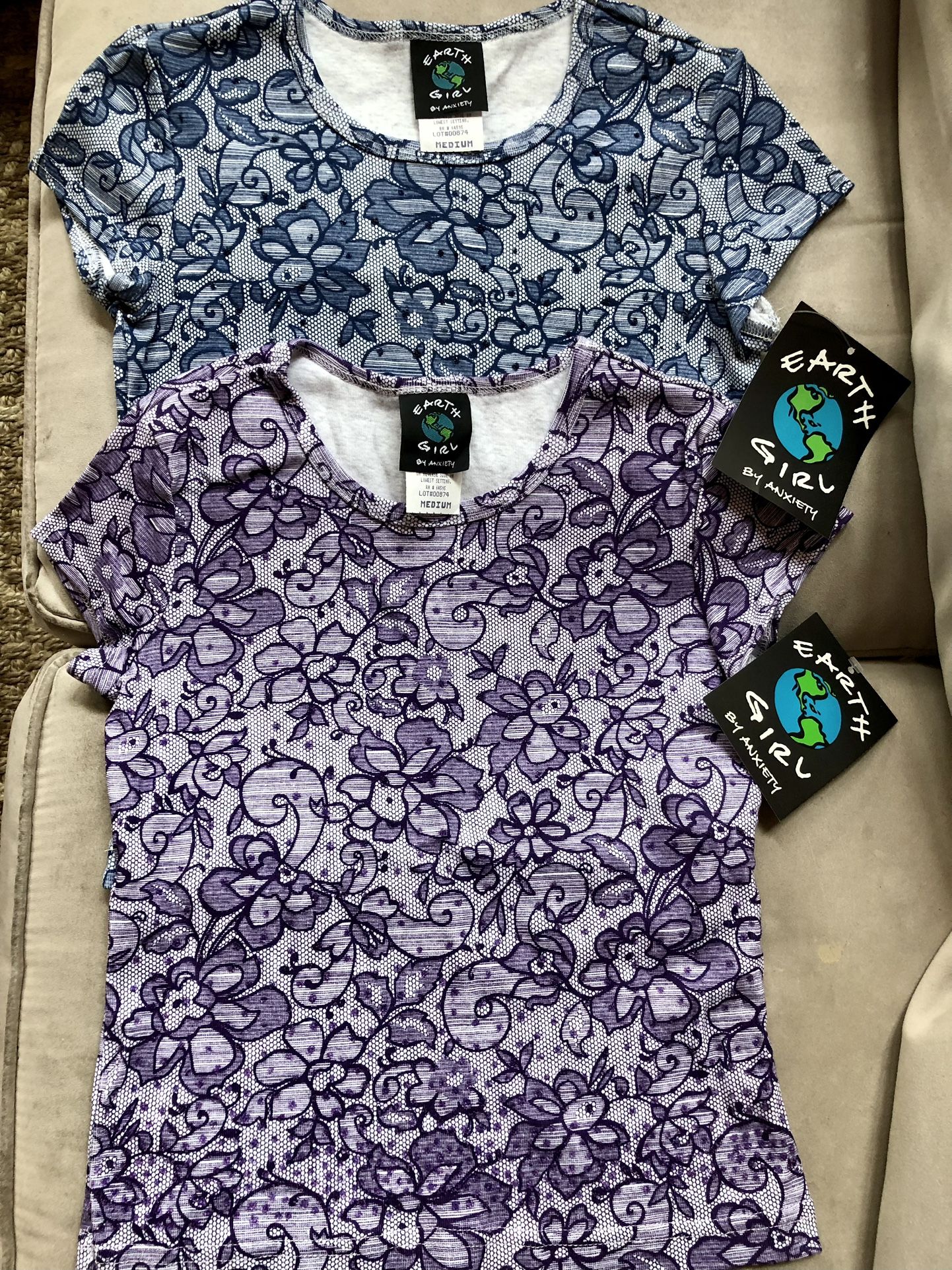 Girls Shirts Lot Sizes M New