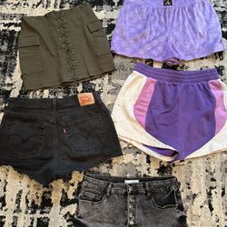 Women’s Size Large Lot Of Shorts Skirt Pants 