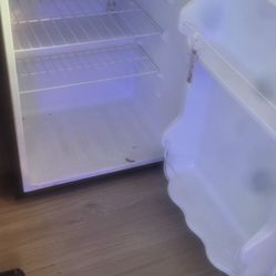 Mini-Fridge