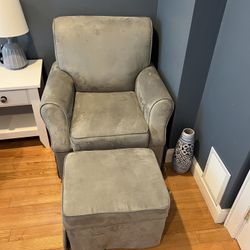 Gliding Arm Chair (perfect For Nursery)