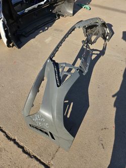 Hyundai sonata front bumper Oem
