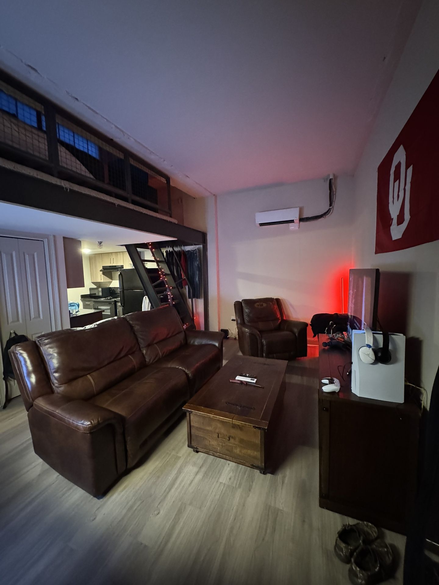 Leather Ashley’s 4pc Furniture Set