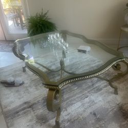 Beautiful Ethan Allen glass coffee table.
