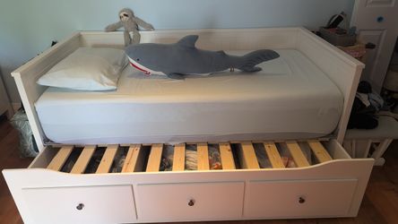 IKEA HEMNES Daybed with 2 Twin Mattresses – $500