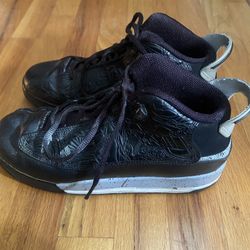 Good Condition Size 7y Jordan Dub Zero