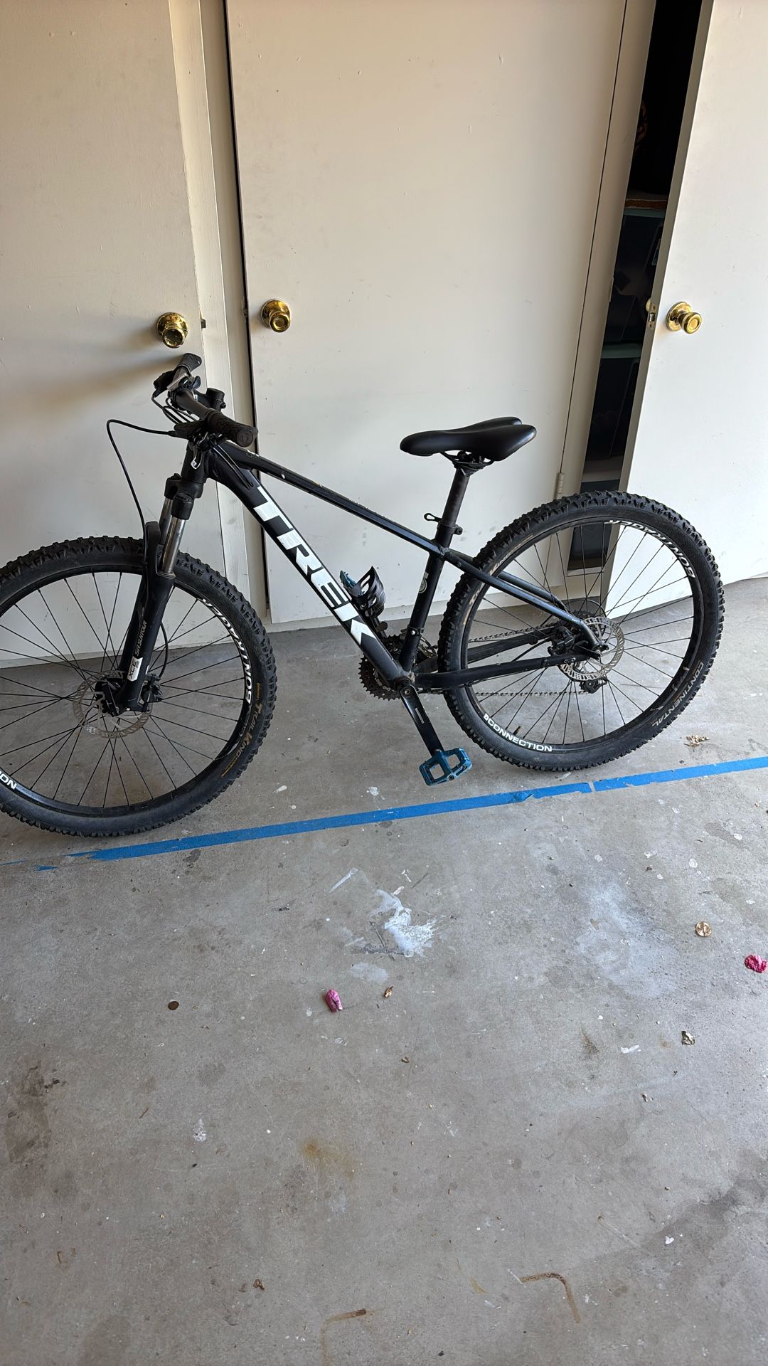 Trek Mountain Bike Black