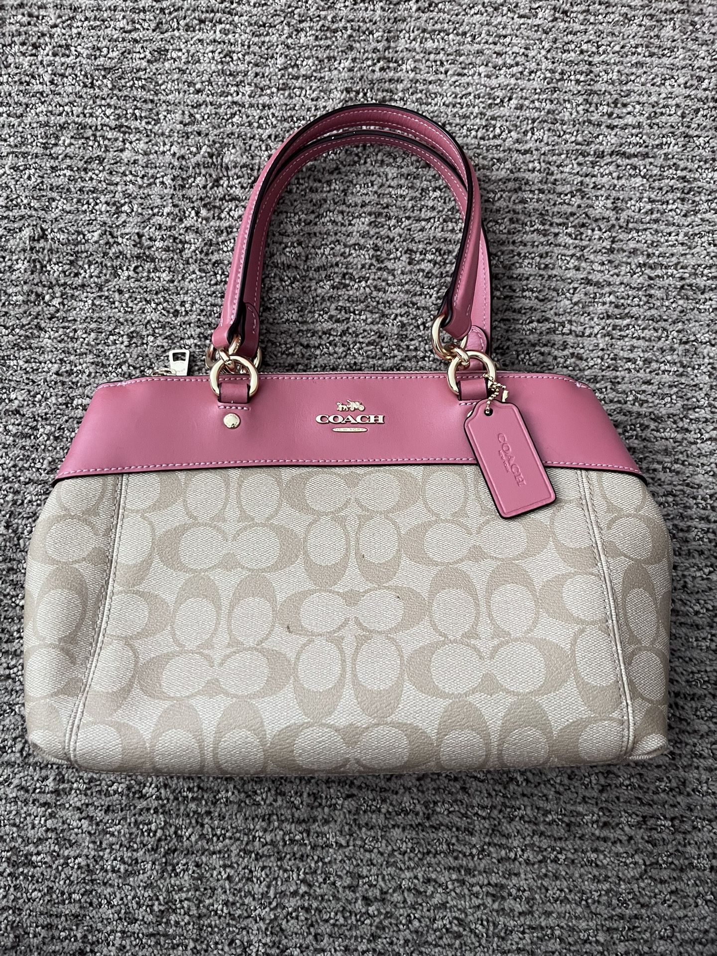 Coach purse with wallet and strap
